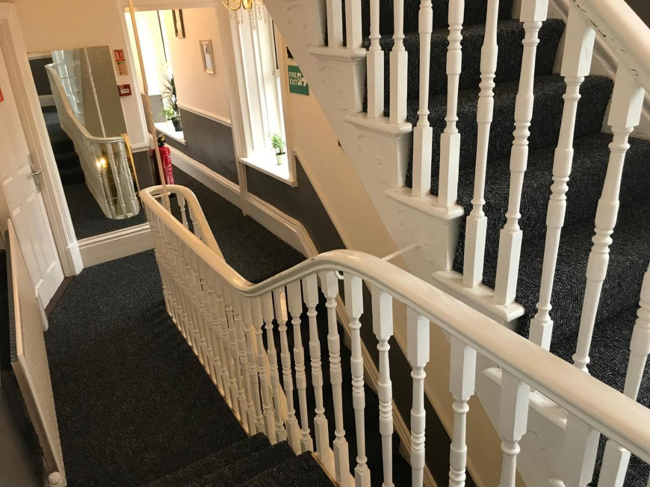 The White House By Bodacious! Swansea Eksteriør bilde